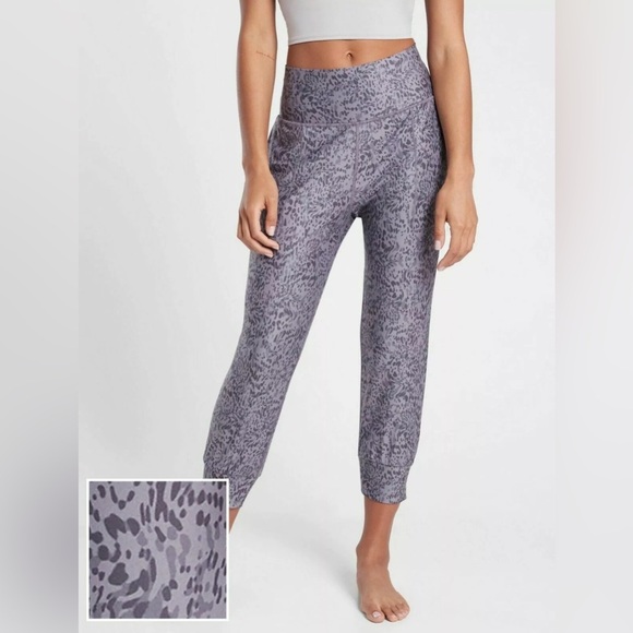 Athleta Violet Print Salutation Crop Jogger Lifestyle Fitness Pant - Picture 1 of 12